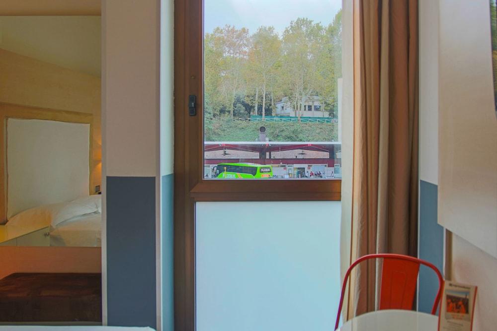 4 Viale Masini Hotel Bologna Esterno foto