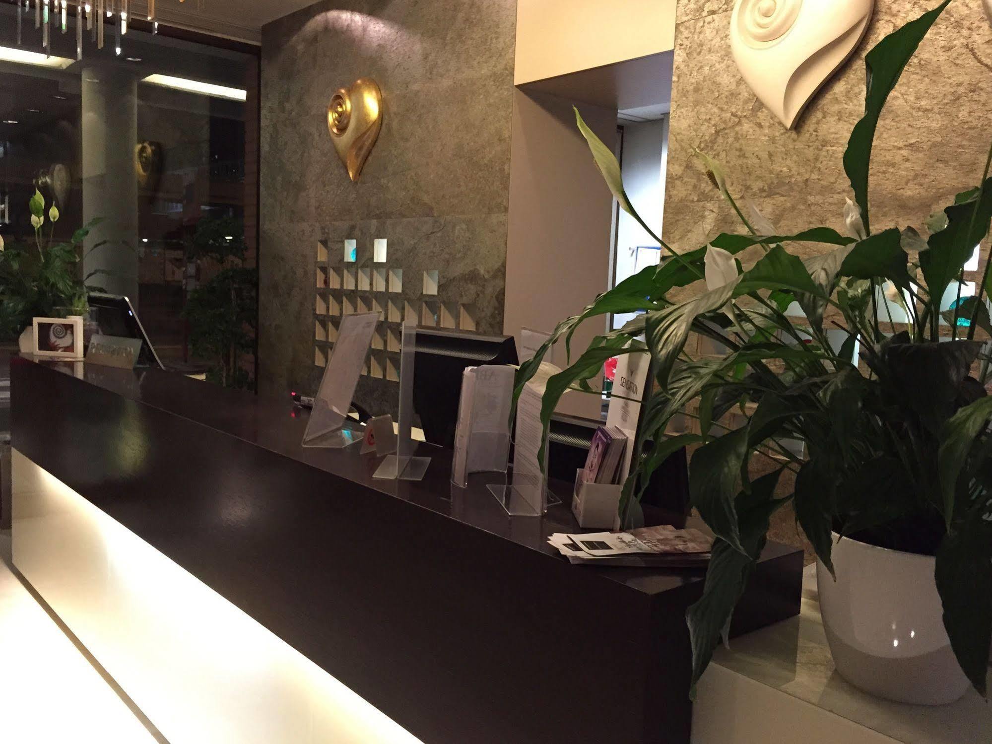 4 Viale Masini Hotel Bologna Esterno foto