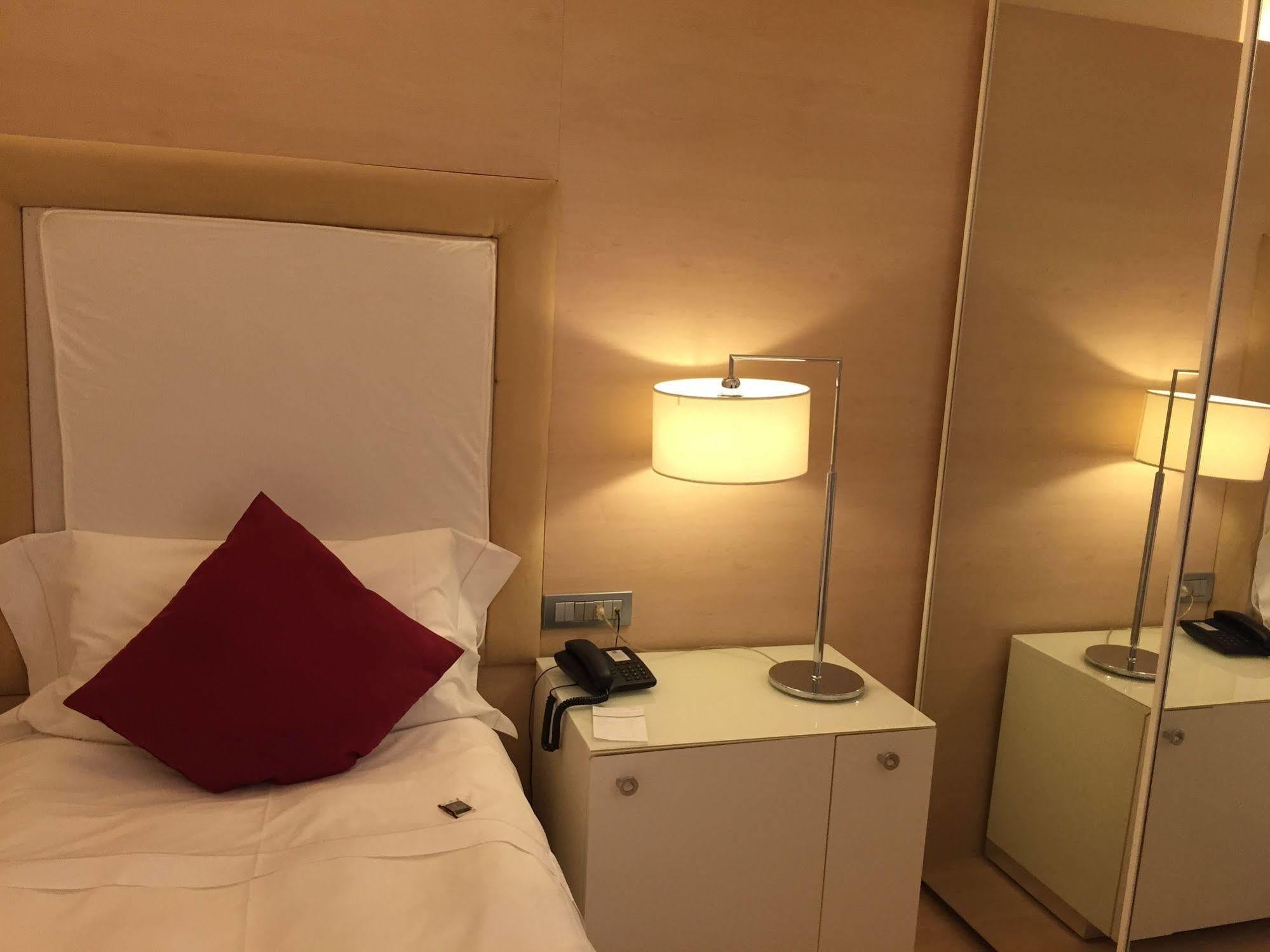 4 Viale Masini Hotel Bologna Esterno foto
